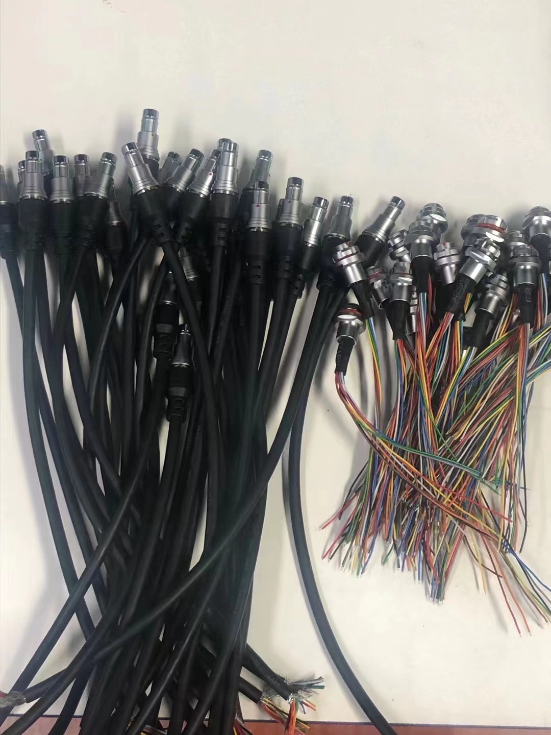 Welkom bij het onderzoeken van onze avaition-plug